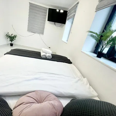 Apollo 1 * בוקרשט