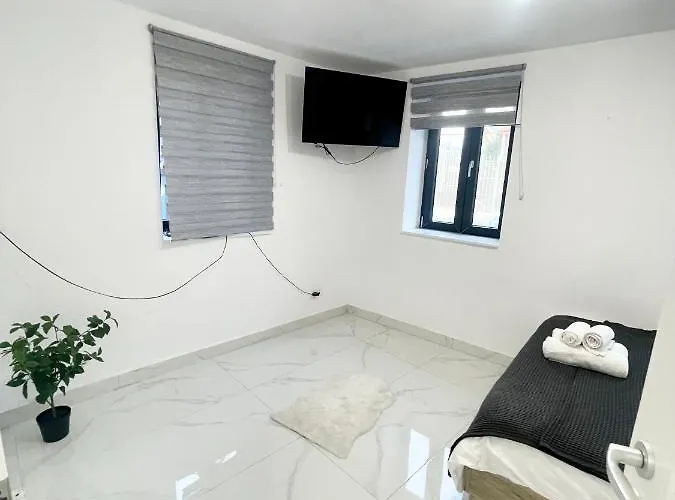 Apollo 1 Apartament *